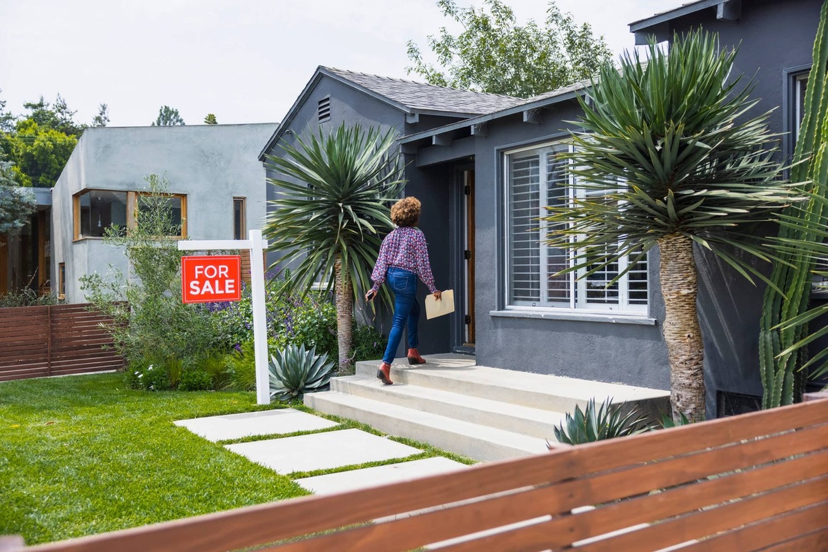  When mortgage rates fall under 6.64%, the overall housing market benefits. 