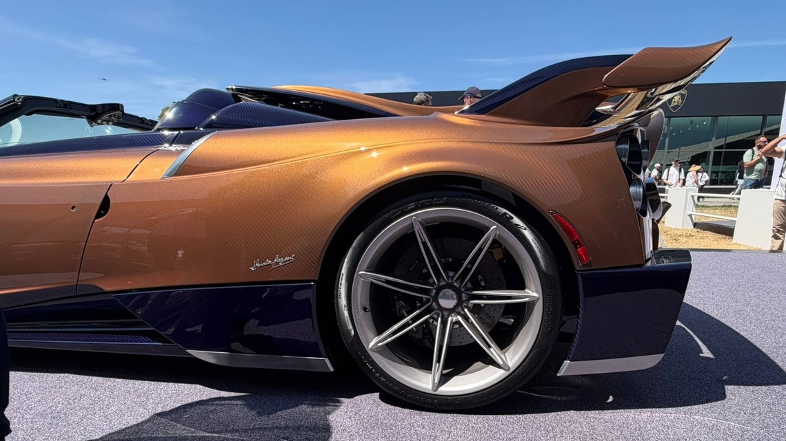 Pagani Huayra 70 Derecho Gallery: See Pagani's 834-HP Manual One-Off Hypercar From Every Angle 