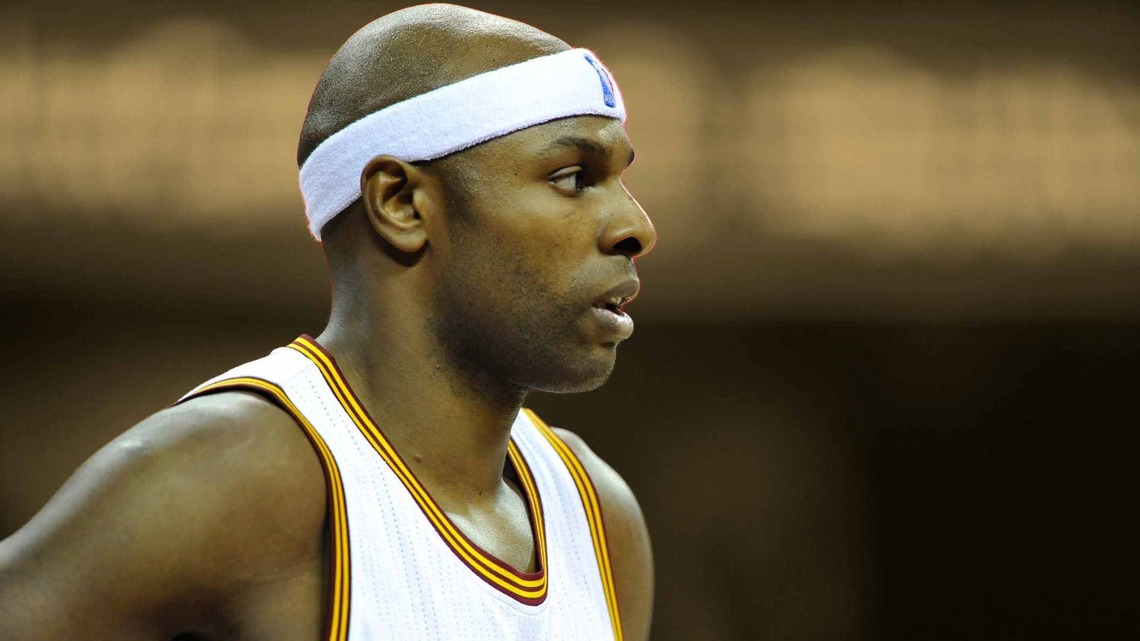 Brendan Haywood recalls the brutal reality of guarding NBA big men in the 2000s: "It was hand-to-hand combat" 