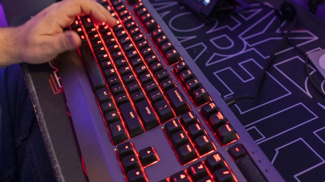 Spirit, MOUZ reach BLAST Bounty Summer grand final