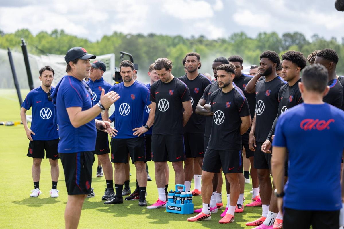  Head Coach Mauricio Pochettino of the United States Speaking to players at Arthur M. Blank U.S. Soccer National Training Center. Photo by John Dorton/USSF/Getty Images