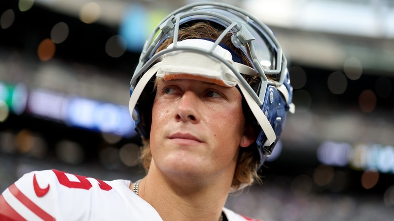 New York Giants Receive Crushing Jaxson Dart Injury News After 'MNF' Exit 