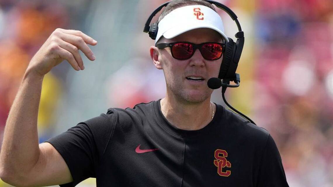 Lincoln Riley Offers Honest Perspective on USC's Coliseum Atmosphere