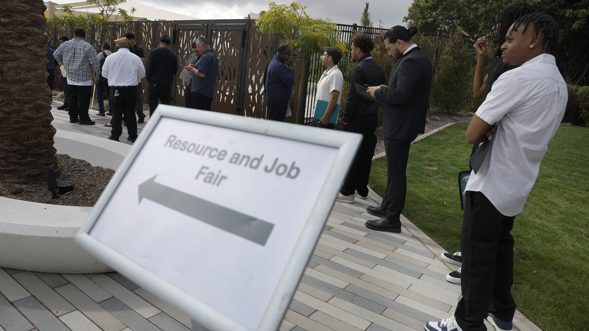 Thousands Look For Employment At Job Fair In Los Angeles. CARSON, CALIFORNIA - JUNE 30: Job seekers wait in line to enter the HIRE360 Diversity Hiring Expo & Mega Career Expo at the Carson Event Center on June 30, 2026, in Carson, California. Thousands of job seekers attended the one-day HIRE360 Diversity Hiring Expo & Mega Career Expo, which featured more than 140 employers and agencies seeking qualified candidates. HIRE360 said it received nearly 7,000 RSVPs for the hiring expo.