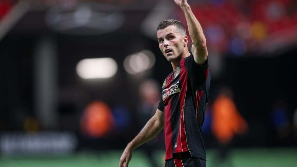 Crew sign veteran free agent D Brooks Lennon  