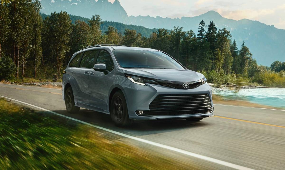  2026 Toyota Sienna Toyota