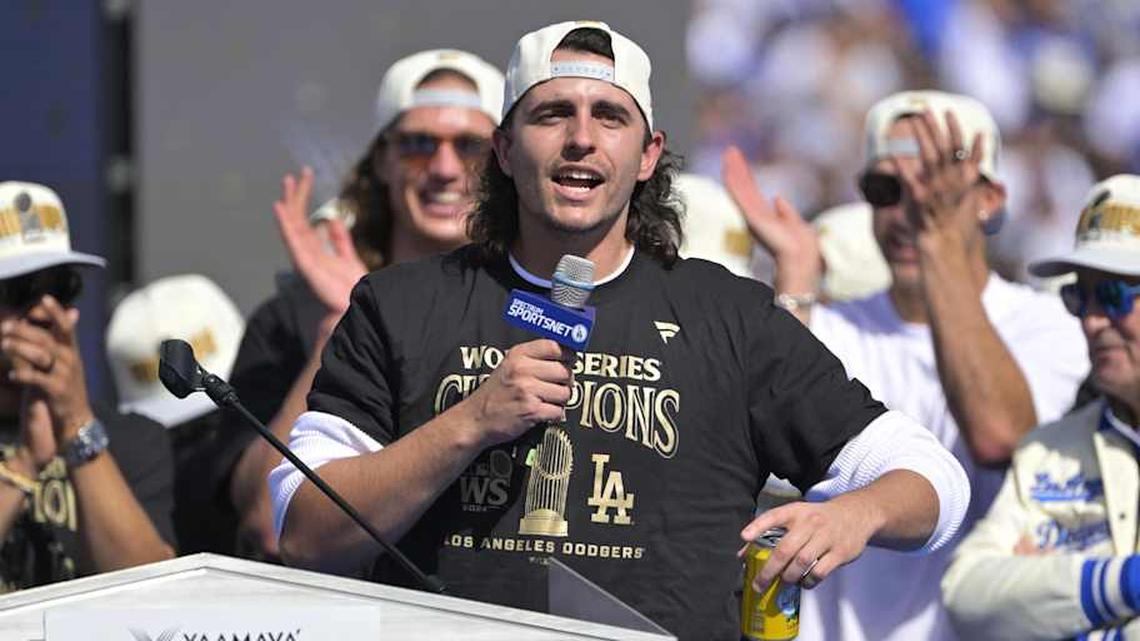Brent Honeywell Joins the List of Ex-Dodgers to Cross the Rivalry Boundaries