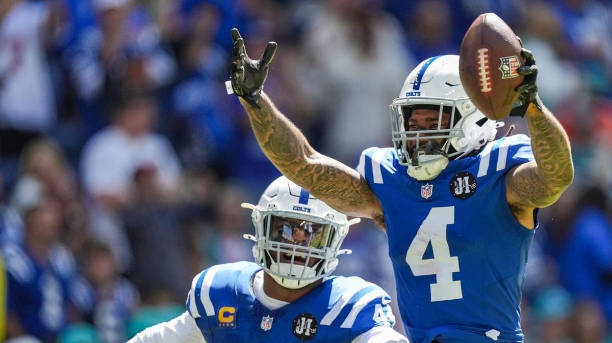 Syndication: The Indianapolis Star. Indianapolis Colts cornerback Xavien Howard (4) celebrates a turnover Sunday, Sept. 7, 2025, during the game at Lucas Oil Stadium in Indianapolis. The Indianapolis Colts defeated the Miami Dolphins, 33-8.