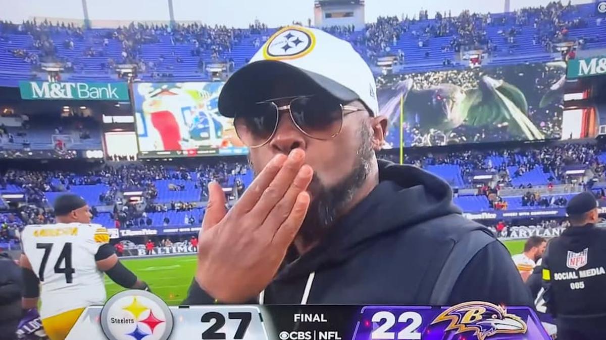 Mike Tomlin and the Steelers earned a key win over the Ravens on Sunday. 