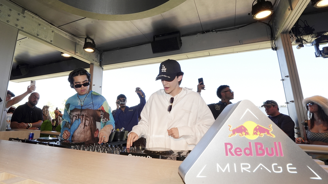 How Mexico City EDM duo RØZ turned Coachella buzz into a bold debut 