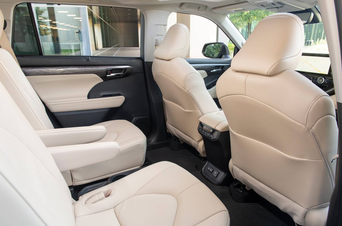  2026 Toyota Highlander Toyota