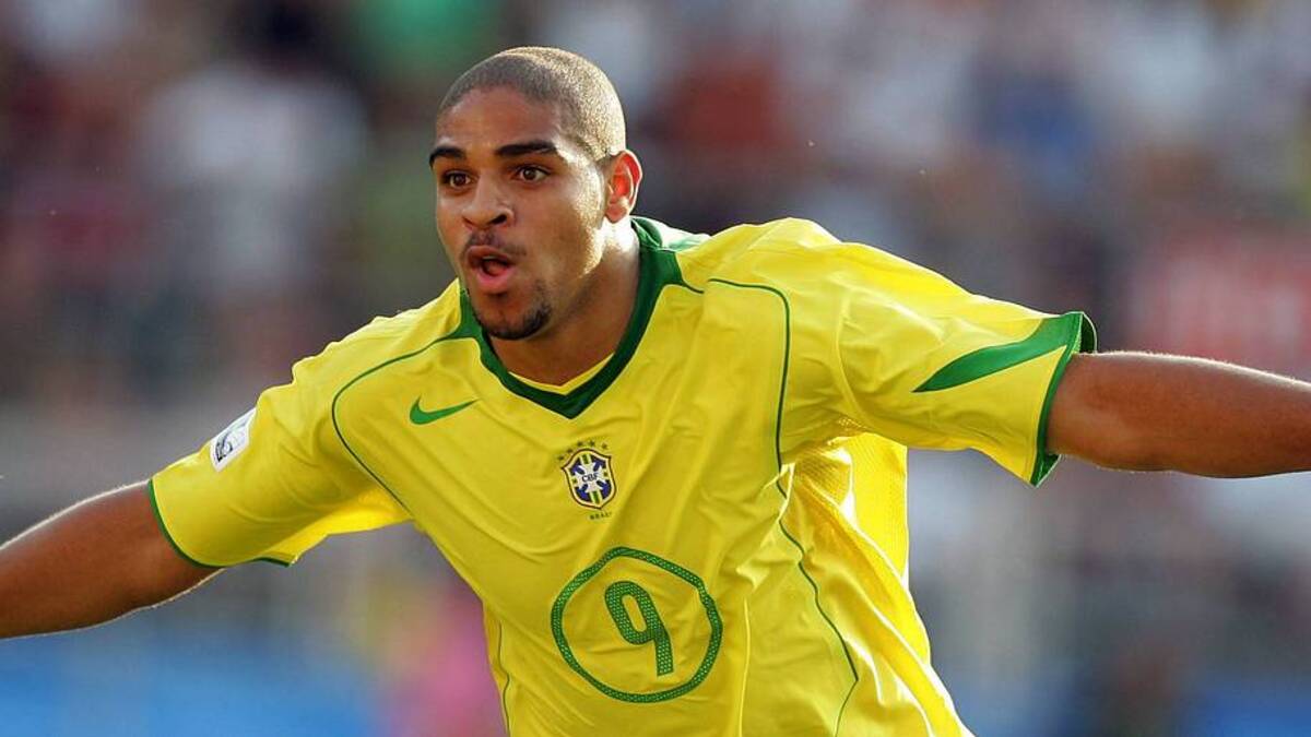  Adriano is a football cult hero. | IMAGO/Team 2 
