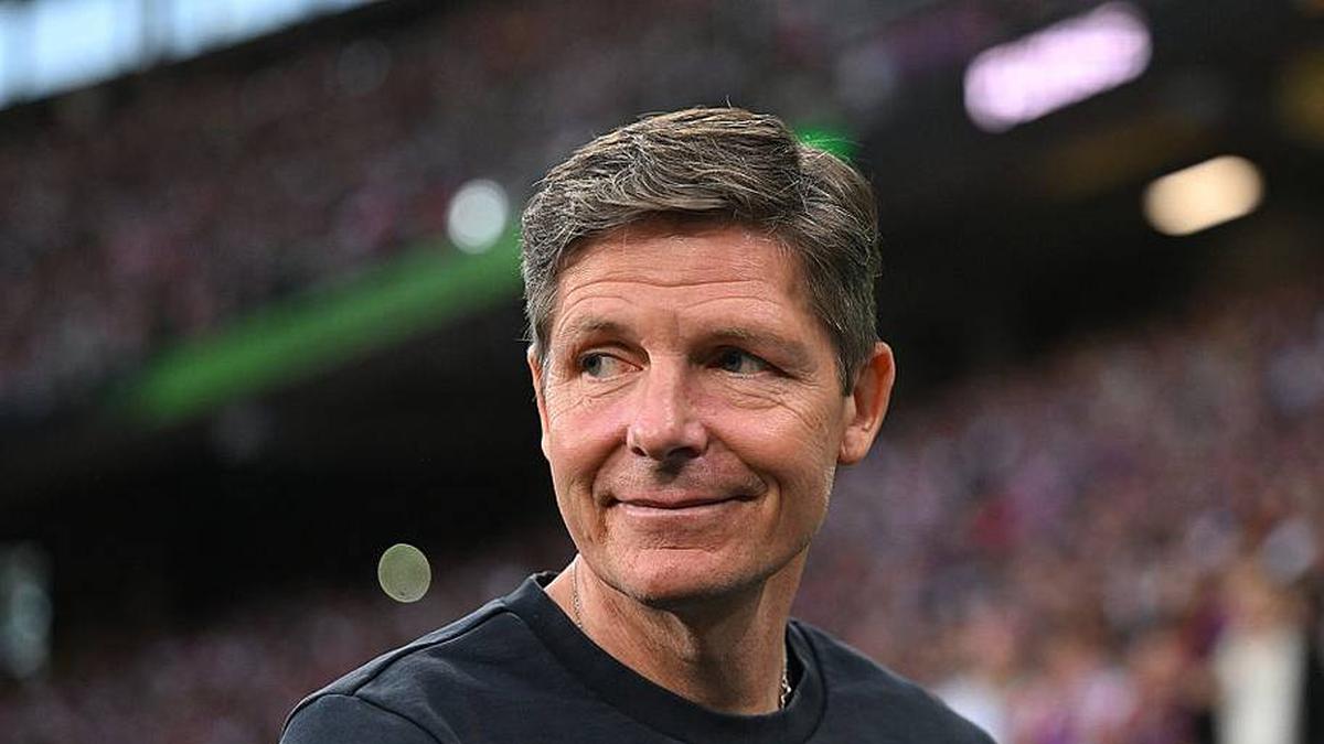  Oliver Glasner made sure he led Crystal Palace to one more trophy before his exit. | Thomas Eisenhuth/UEFA/Getty Images 
