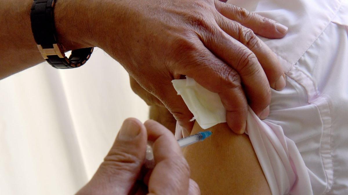 A nurse administers a vaccine to a patient in 2021. Diphtheria cases are declining in Australia's Northern Territory after a vaccine blitz that involved immunizing more than 10,000 people. File Photo by Debbie Hill/UPI
