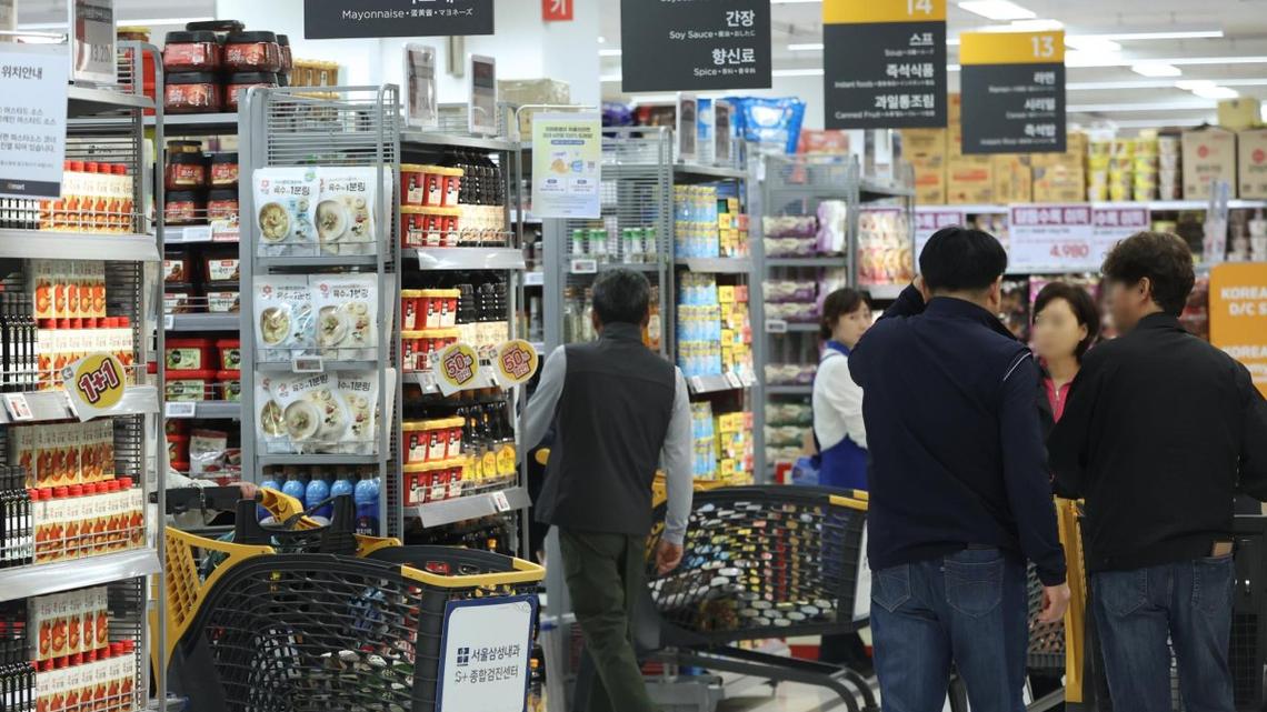 South Korea food firms expand cutbacks as profits slide