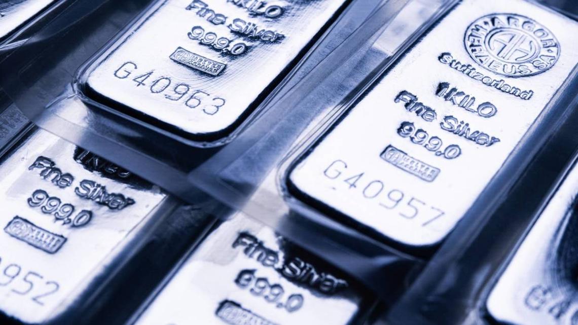 Silver price drops after Trump makes stunning claim about Iran 