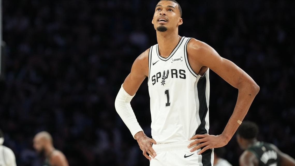 Spurs C Victor Wembanyama throws elbow, ejected from Game 4 