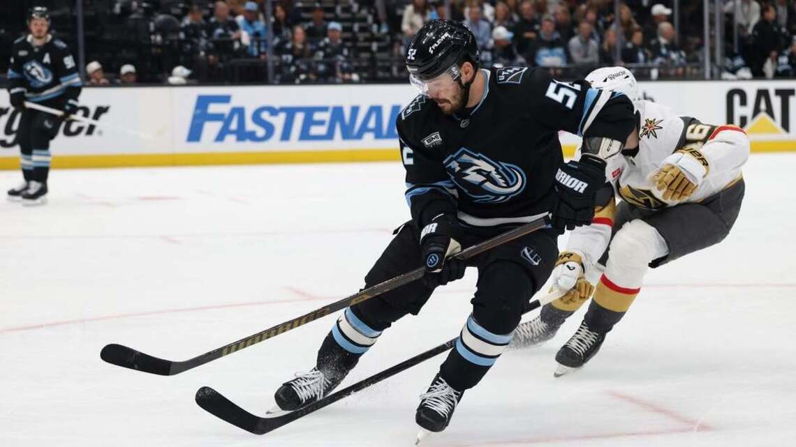 Mammoth look to build off breakthrough season, starting vs. Blackhawks 