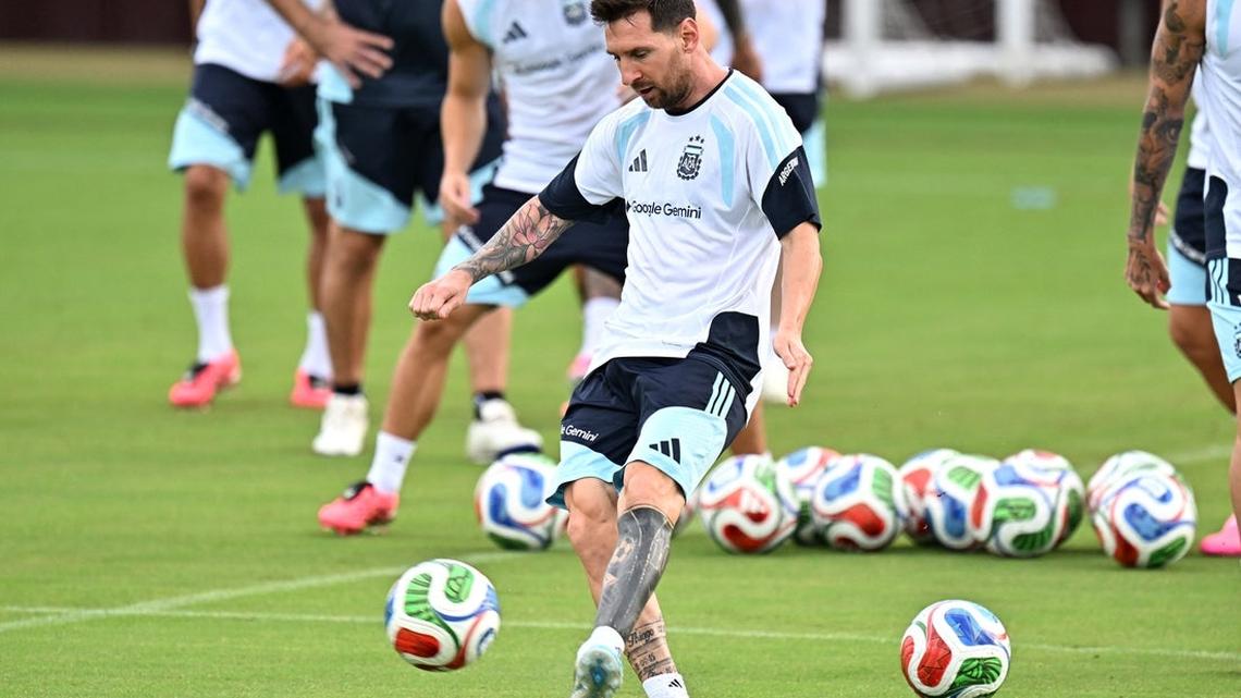 Argentina's Lionel Messi (hamstring) could play in pre-Cup friendly 