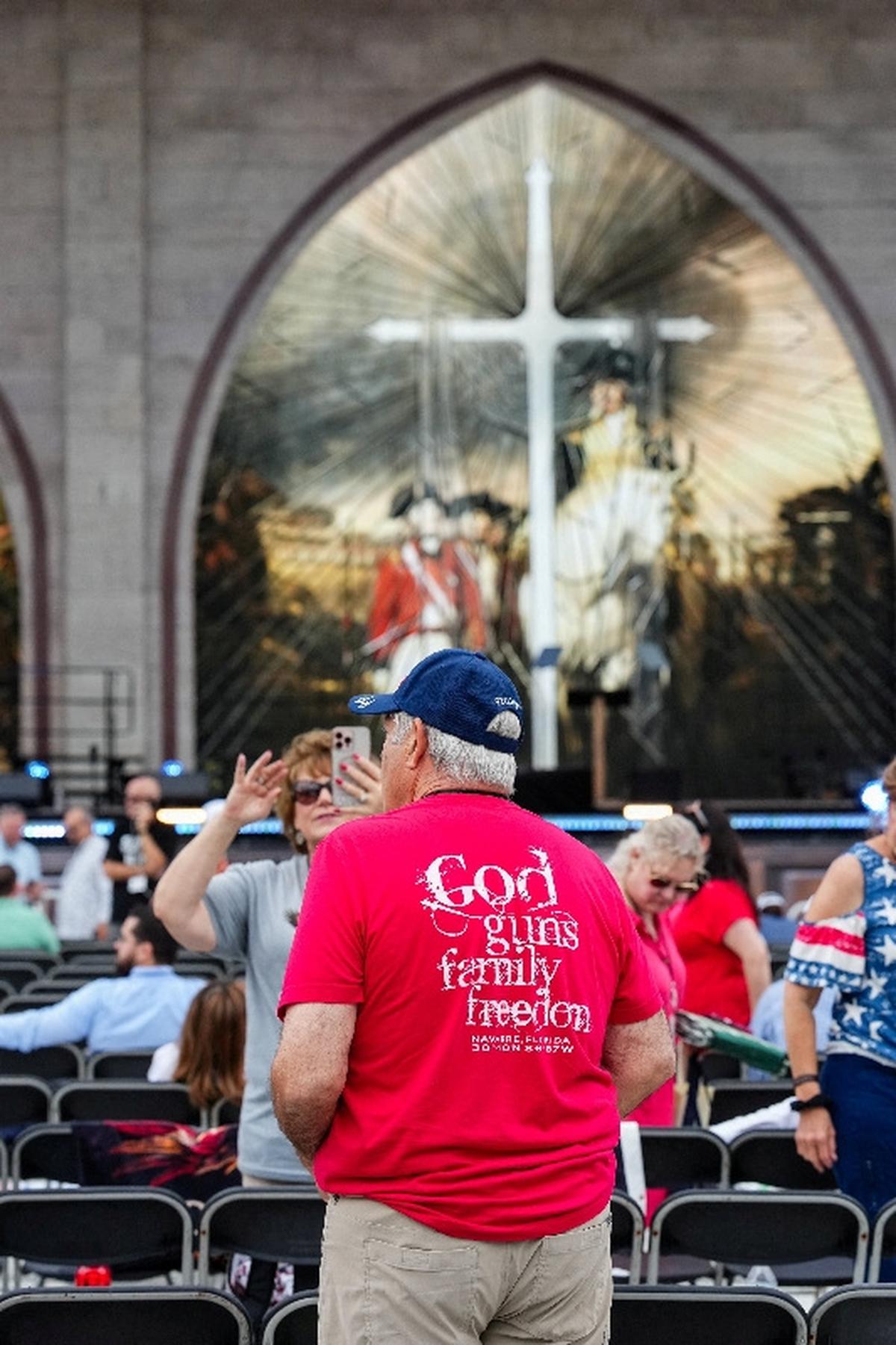 Attendees participate in Rededicate 250: National Jubilee of Prayer, Praise & Thanksgiving on the National Mall in Washington, D.C., U.S., May 17, 2026. REUTERS/Eric Lee