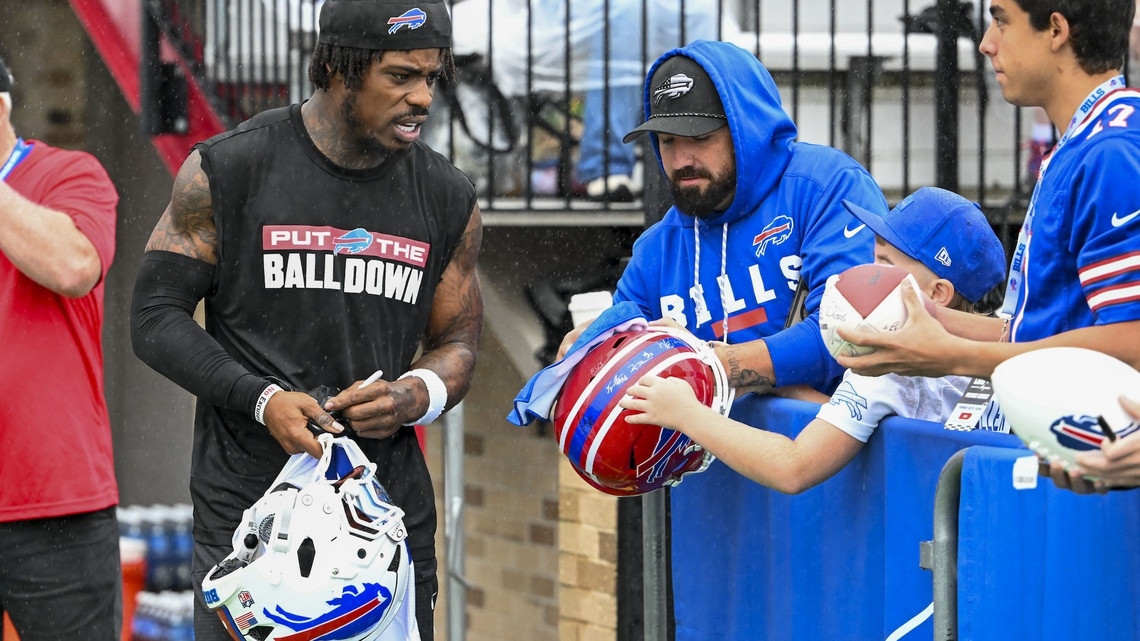 Bills' C.J. Gardner-Johnson Ejected for Spitting on Raiders' Brock Bowers 