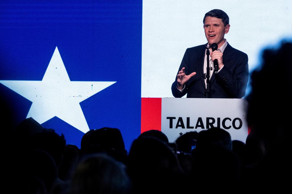 FILE PHOTO: Democratic Senate candidate James Talarico speaks during a rally in San Antonio, Texas, U.S., May 29, 2026.   REUTERS/Joel Angel Juarez/File Photo