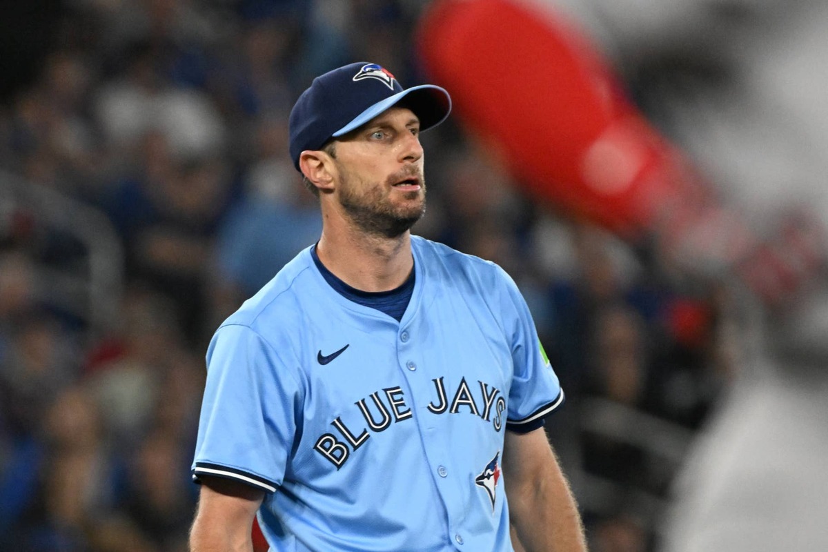  Toronto Blue Jays pitcher Max Scherzer (31) © Dan Hamilton-Imagn Images