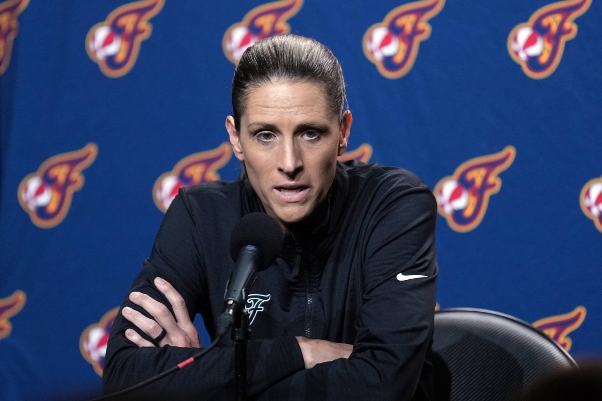  Indiana Fever head coach Stephanie White talks to media members. Darren Yamashita-Imagn Images