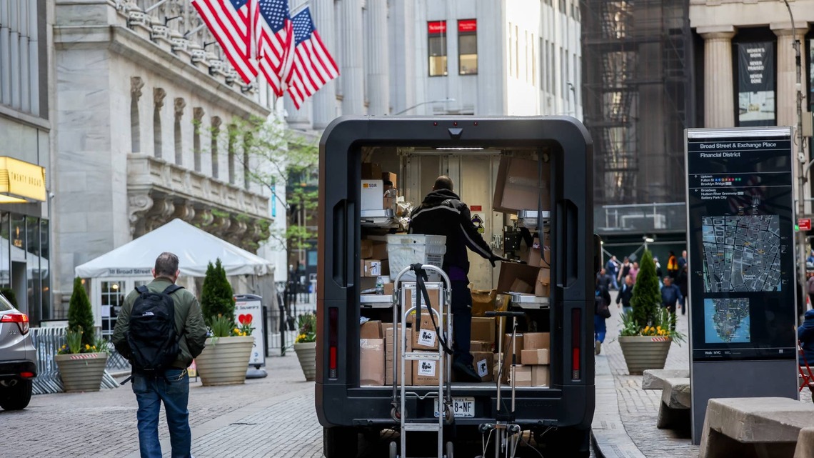 Delivery giant FedEx closes facility, cuts 100s of workers 