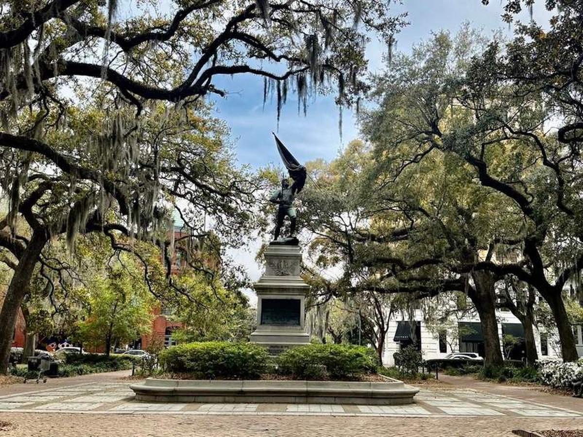  Madison Square, one of Savannah's 22 beautifully preserved historic squares. Photo credit: Sharon Kurtz 