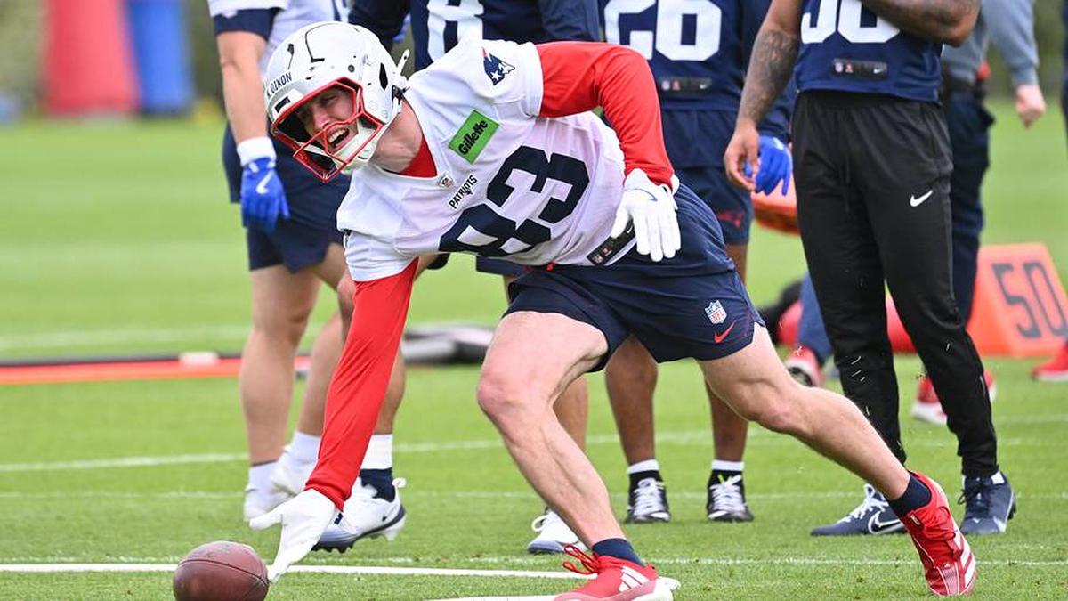  May 9, 2026; Foxborough, MA, USA; New England Patriots wide receiver Kyle Dixon (83) does a drill during the New England Patriots rookie camp at Gillette Stadium. Mandatory Credit: Eric Canha-Imagn Images | Eric Canha-Imagn Images 