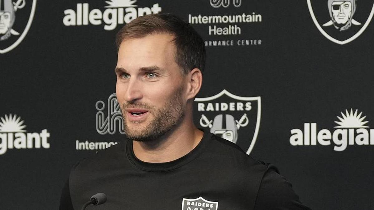  Apr 8, 2026; Las Vegas, NV, USA; Las Vegas Raiders quarterback Kirk Cousins speaks at a press conference at Intermountain Health Performance Center. Mandatory Credit: Candice Ward-Imagn Images | Candice Ward-Imagn Images 