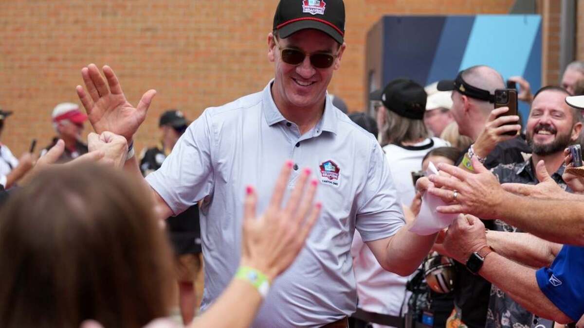 Report: Peyton Manning not expected to become Colts GM | Bradenton Herald