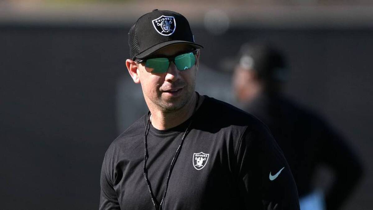  Jun 9, 2026; Henderson, NV, USA; Las Vegas Raiders coach Klint Kubiak during minicamp at Intermountain Health Performance Center. Mandatory Credit: Kirby Lee-Imagn Images | Kirby Lee-Imagn Images 