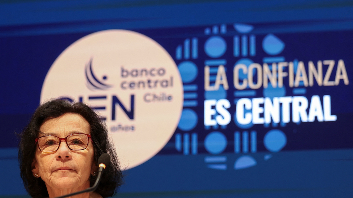 Banco Central de Chile recorta nuevamente estimación de crecimiento económico para este año 