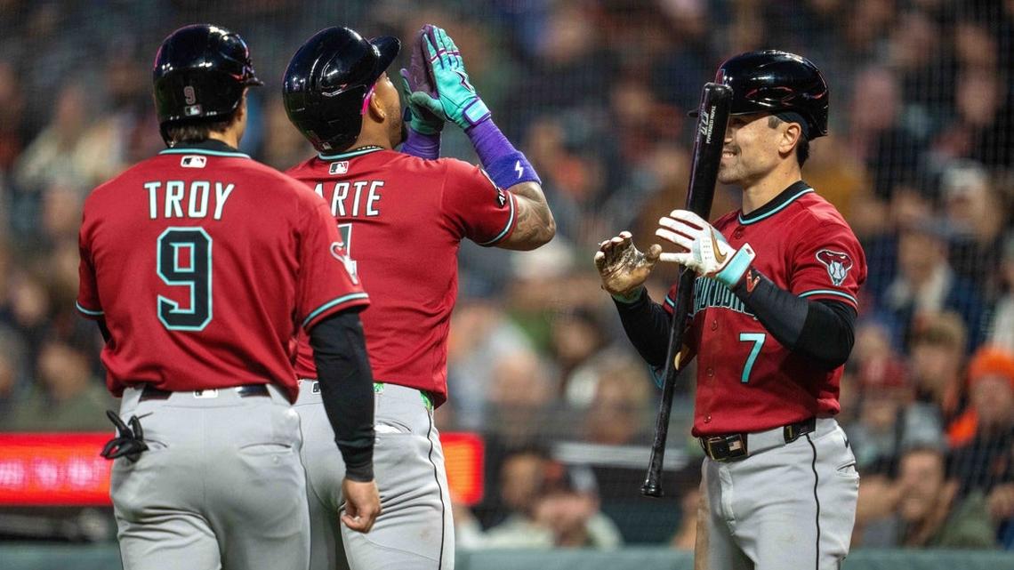 Ketel Marte, Diamondbacks maintain dominance over Giants 