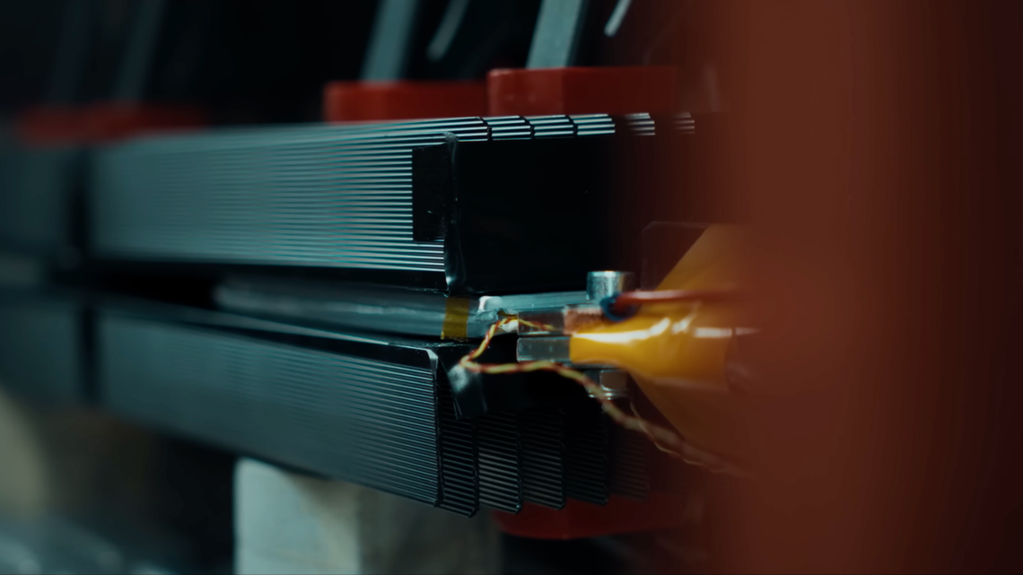 YouTube - @DonutLabOfficial