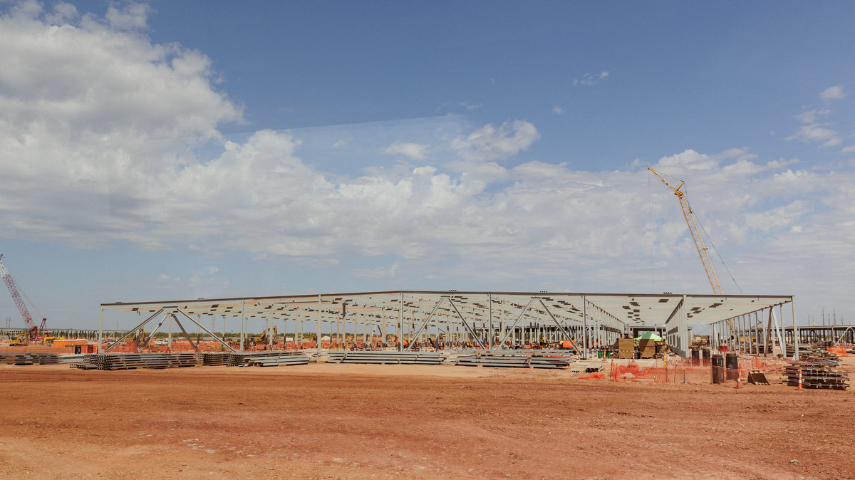 FILE PHOTO: The steel frame of data centers under construction during a tour of the OpenAI data center in Abilene, Texas, U.S., September 23, 2025. A total of eight data center buildings are planned to exist on the campus.  REUTERS/Shelby Tauber/Pool/File Photo