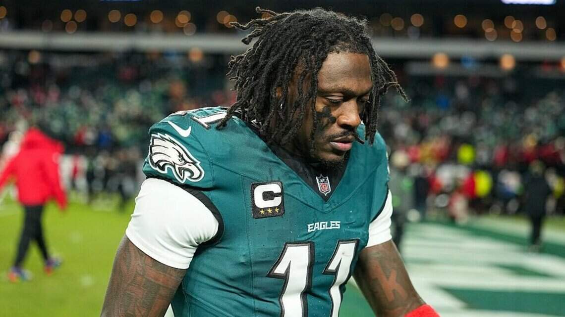 Commentary | Don't get it twisted: A.J. Brown, like Carson Wentz, betrayed Philadelphia and his Eagles teammates