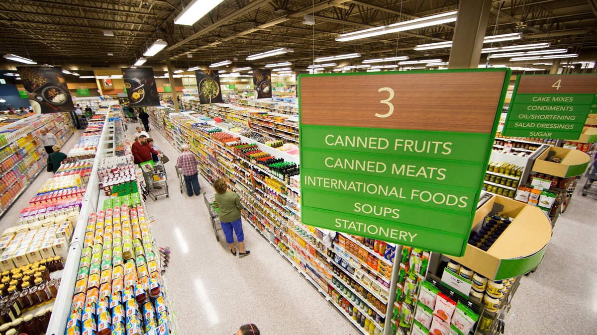 Publix-anchored Fort Walton Beach shopping center sells for $8.4 million