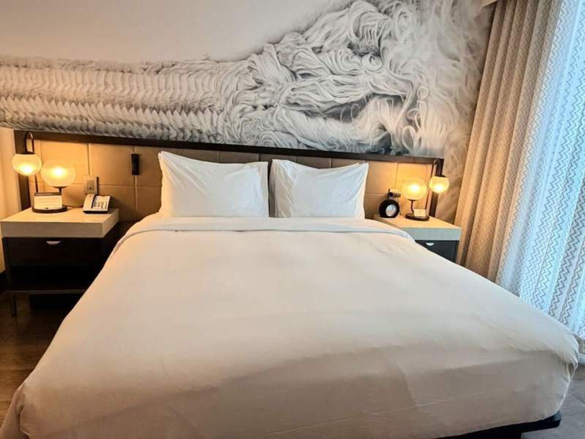  Floor-to-ceiling windows, smart room technology and cloud-like beds made our room a standout sanctuary-offering plenty of space for the girls to get ready before heading out for the night. Photo credit: Melody Pittman 