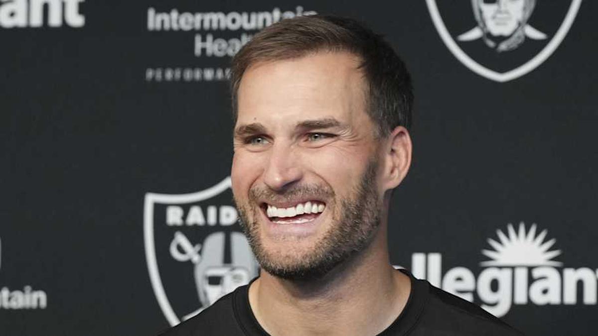  Apr 8, 2026; Las Vegas, NV, USA; Las Vegas Raiders quarterback Kirk Cousins speaks at a press conference at Intermountain Health Performance Center. Mandatory Credit: Candice Ward-Imagn Images | Candice Ward-Imagn Images 