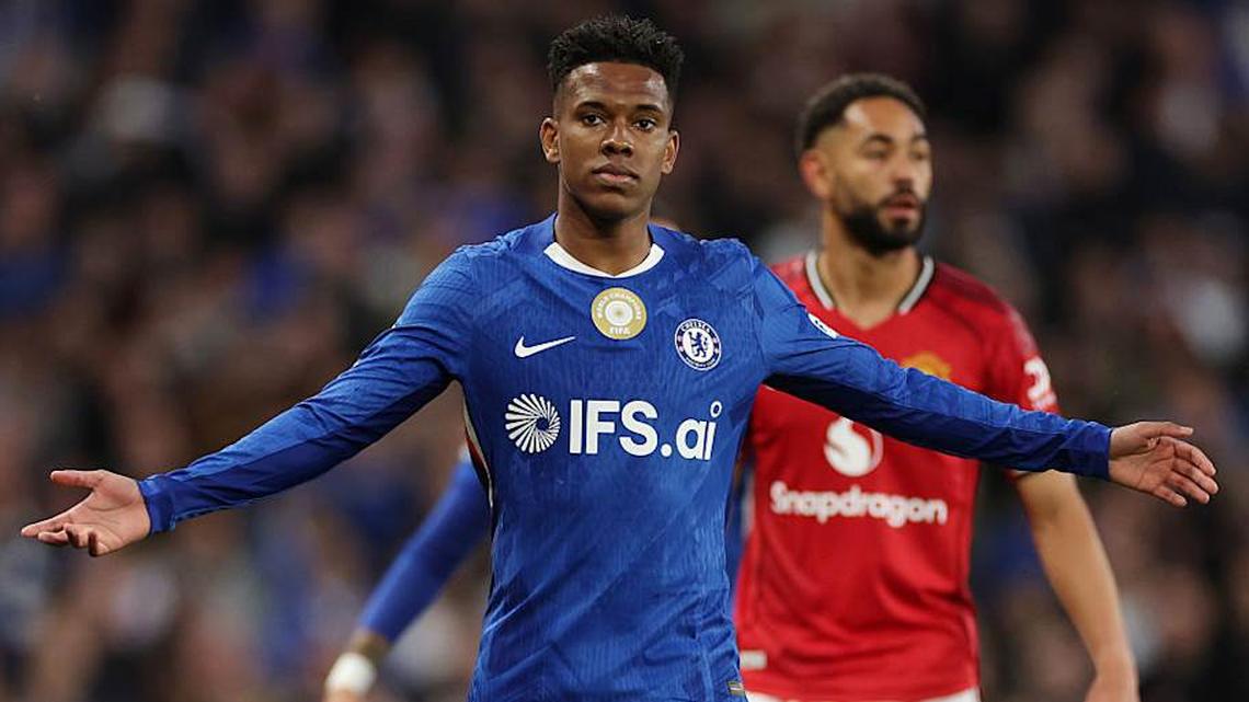  Estêvão faces short-term uncertainty. | Chelsea FC/Getty Images 