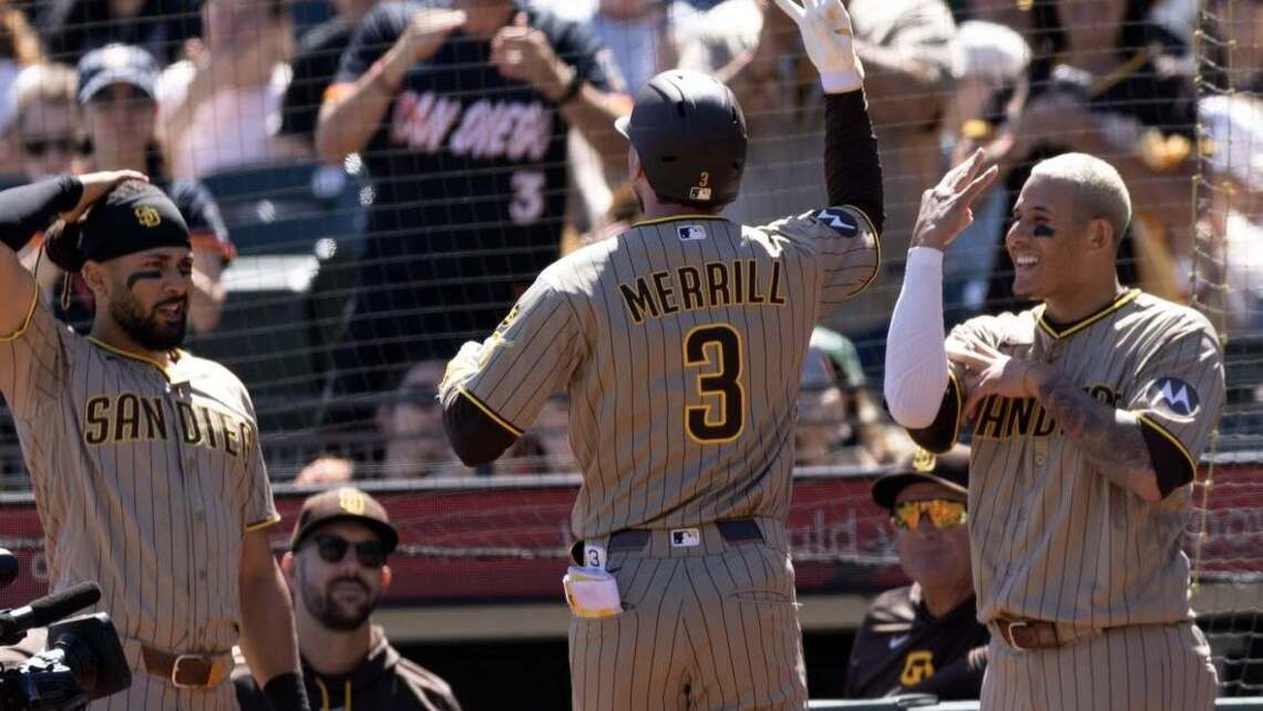 Padres beat Giants for sixth straight win