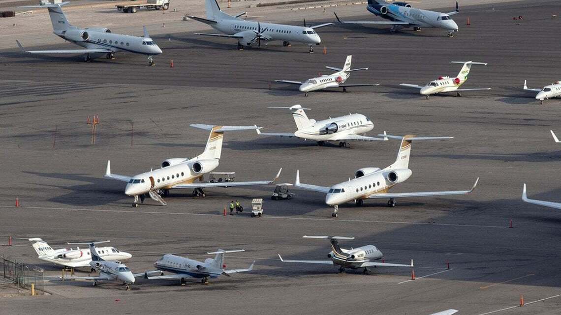 How dynamic pricing and guaranteed availability impact holiday jet travel