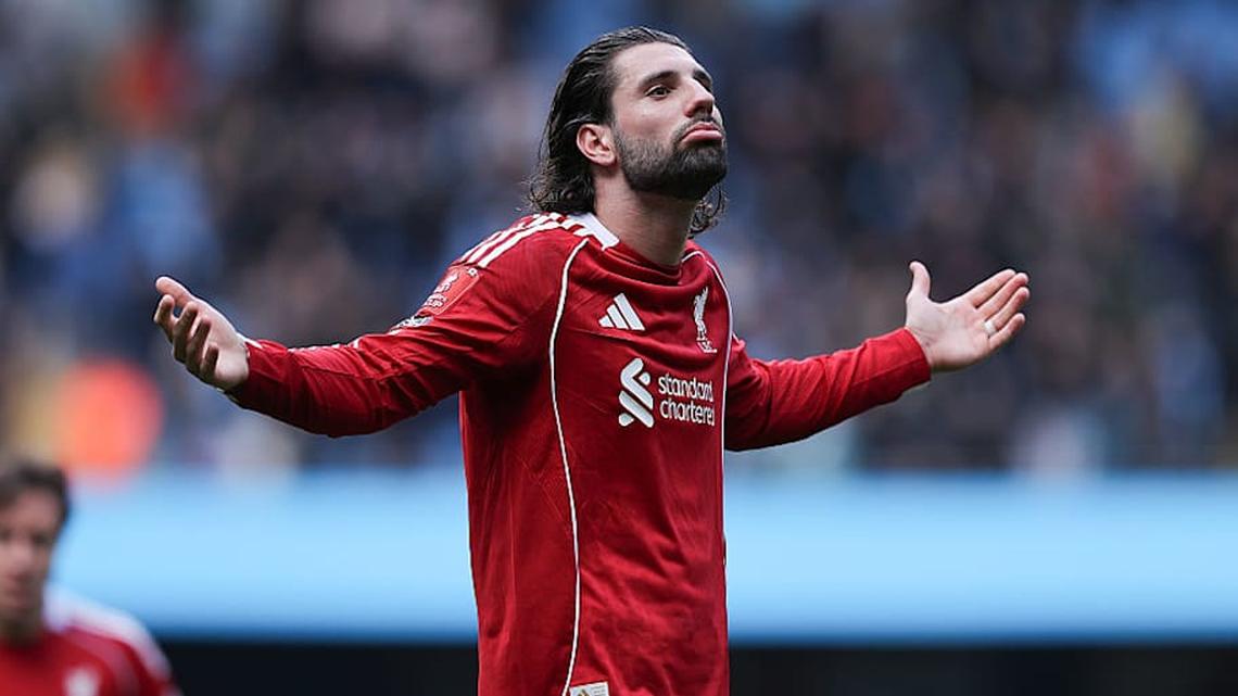  Szoboszlai cleared the air with Liverpool fans. | James Gill/Danehouse/Getty Images 