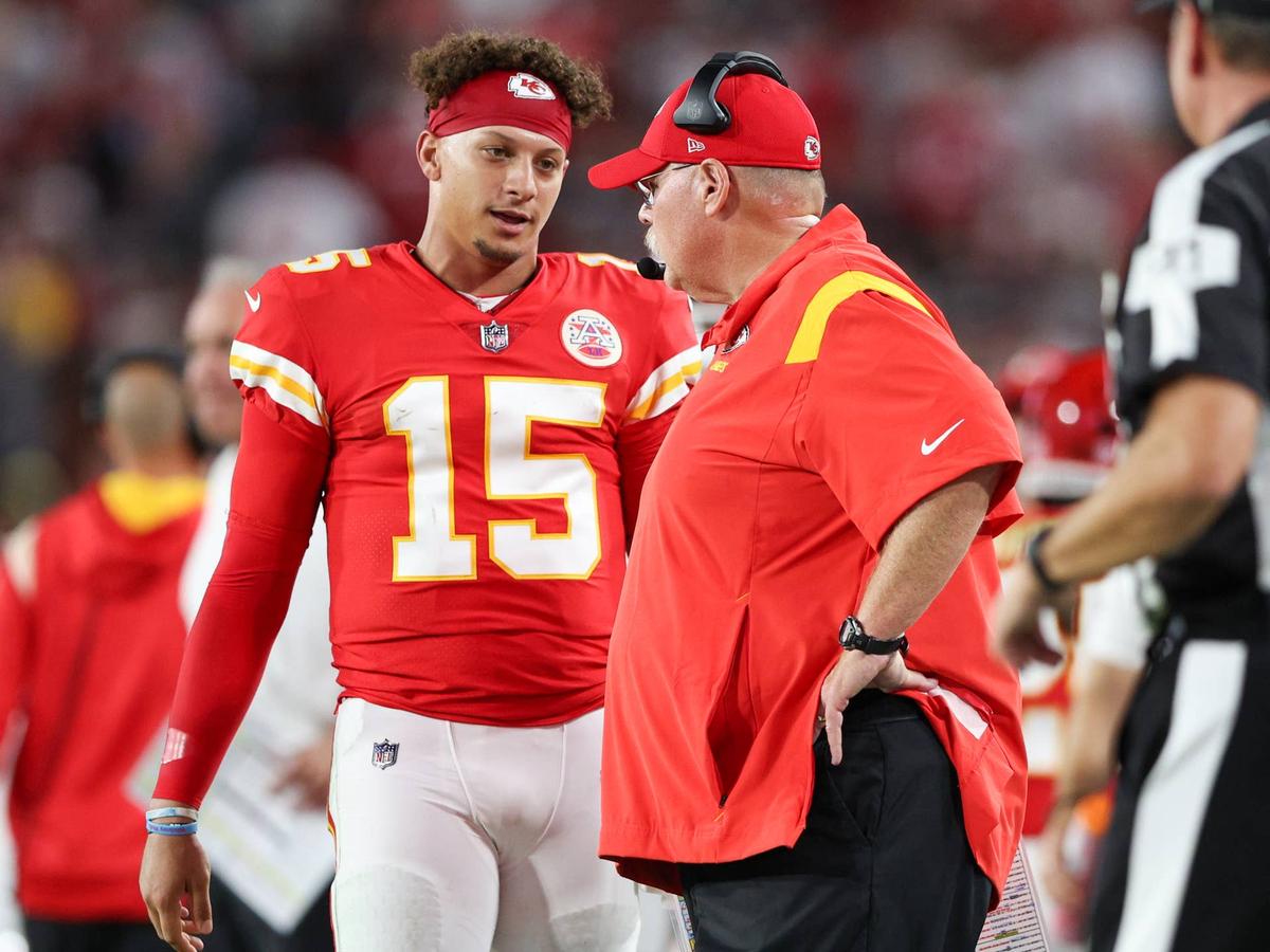  Kansas City Chiefs quarterback Patrick Mahomes (15) and head coach Andy Reid. Nathan Ray Seebeck-Imagn Images