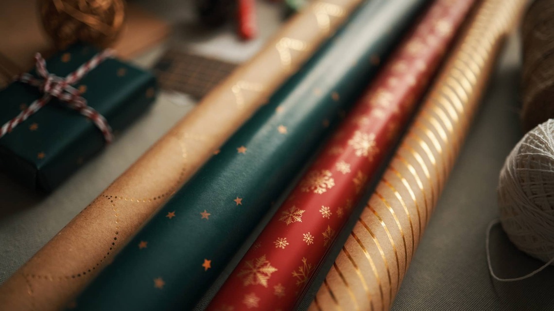 Dress Up Your Holiday Table With This Unexpected Wrapping Paper Hack