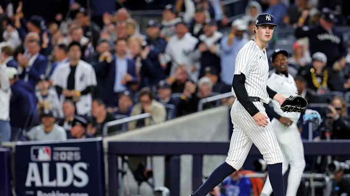  New York Yankees pitcher Cam Schlittler (31) celebrates after the sixth inning against the Toronto Blue Jays during game four of the ALDS round for the 2025 MLB playoffs at Yankee Stadium. | Brad Penner-Imagn Images 