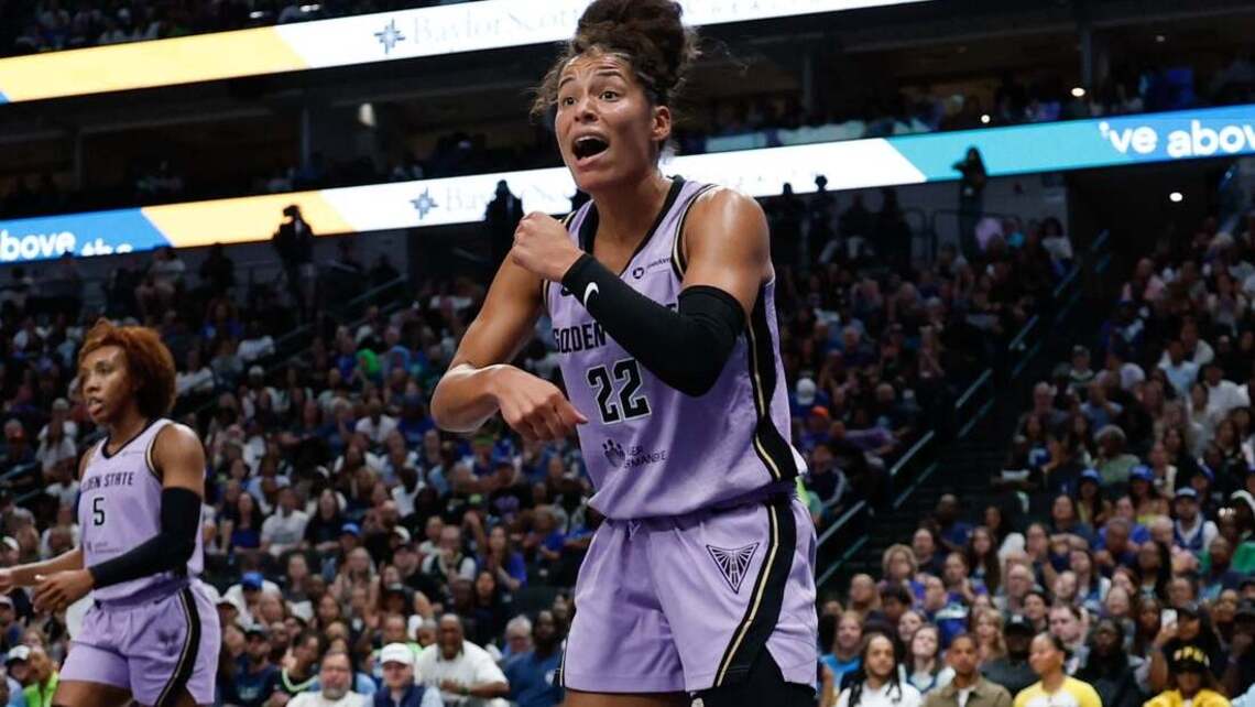 Sparks look to build momentum against surging Valkyries